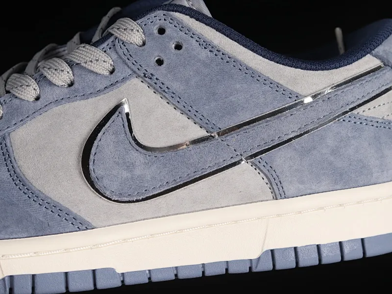 All Categories Nk SB Dunk Series Nk SB Dunk Low Low-top sneakers Otomo Katsuhiro x Nk SB Dunk Low "Steamboy OST" Creative customization collaboration Otomo Katsuhiro co-branded SB low-top sports and leisure sneakers DR3369-526